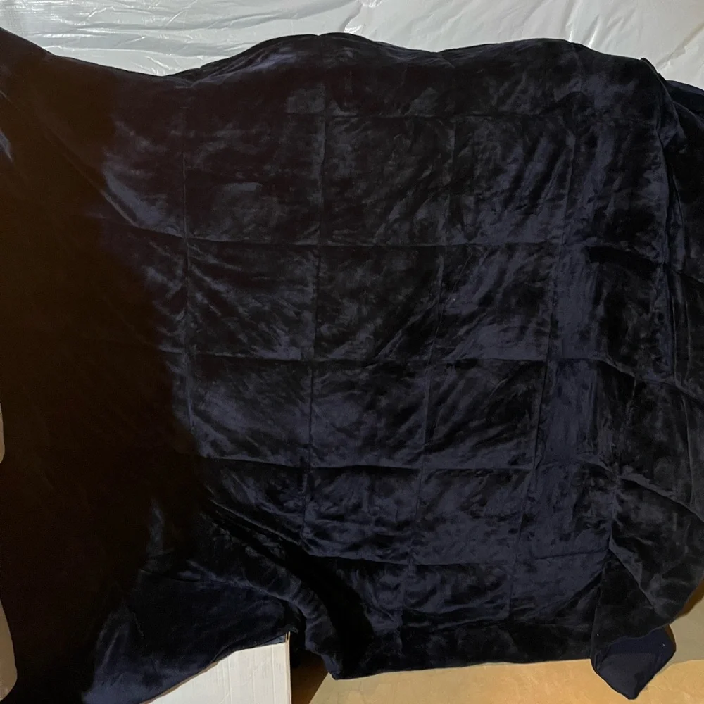 Reversible Queen Comforter Like New